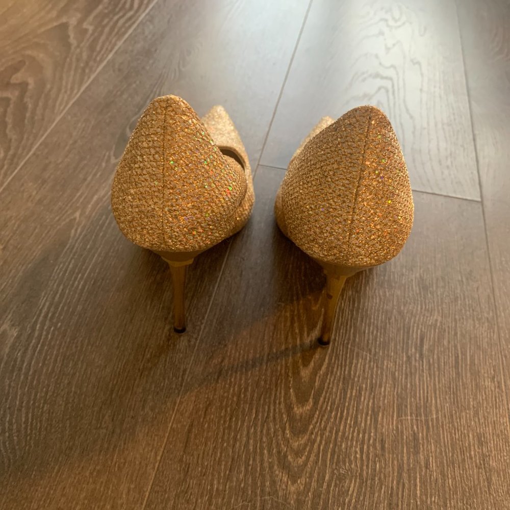 heels - Picture 3 of 5